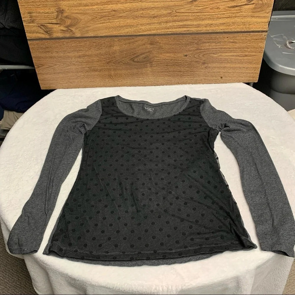 Loft outlet long sleeve top size small black/gray polka dot front panel - Picture 8 of 9